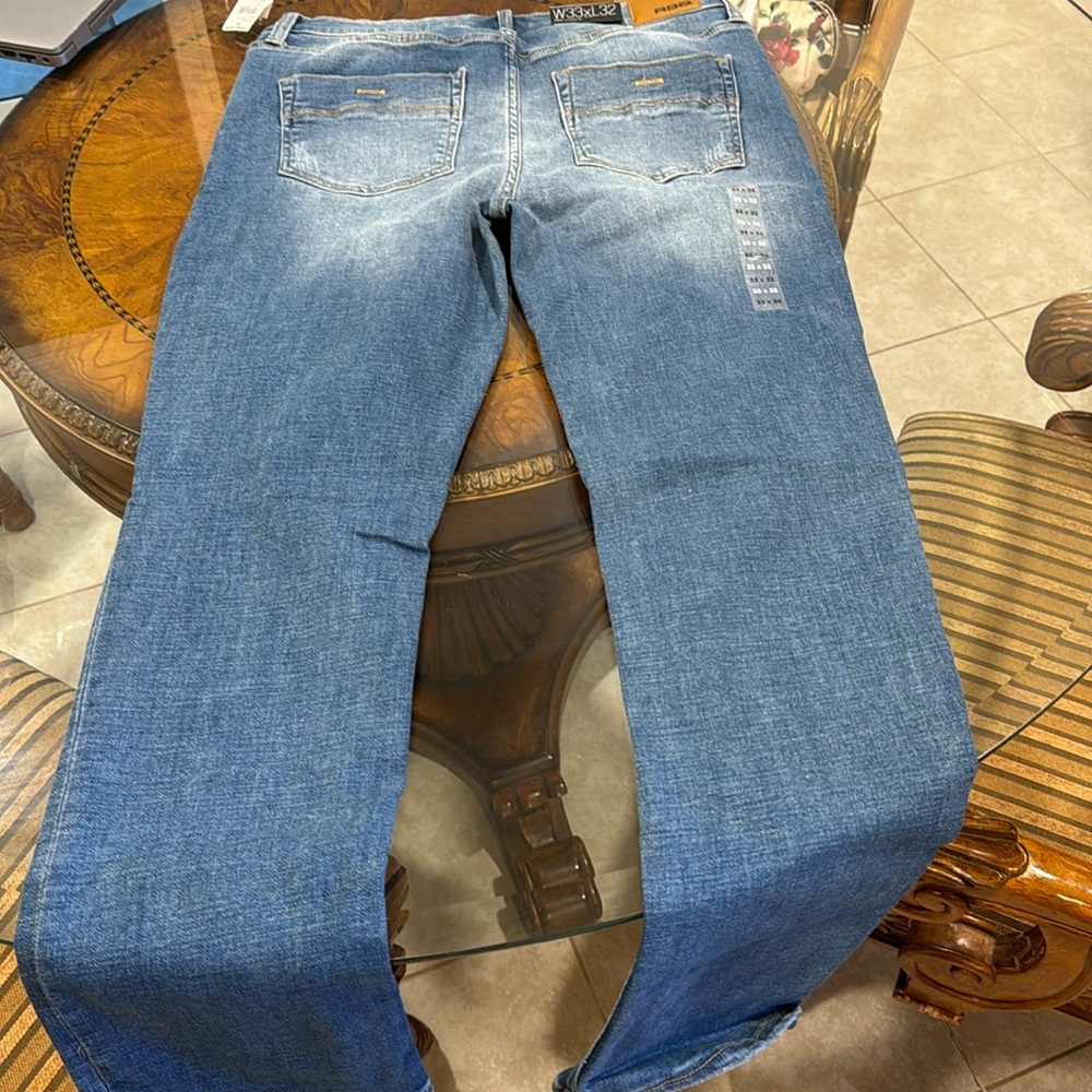 Brand new men’s slim stretch jeans